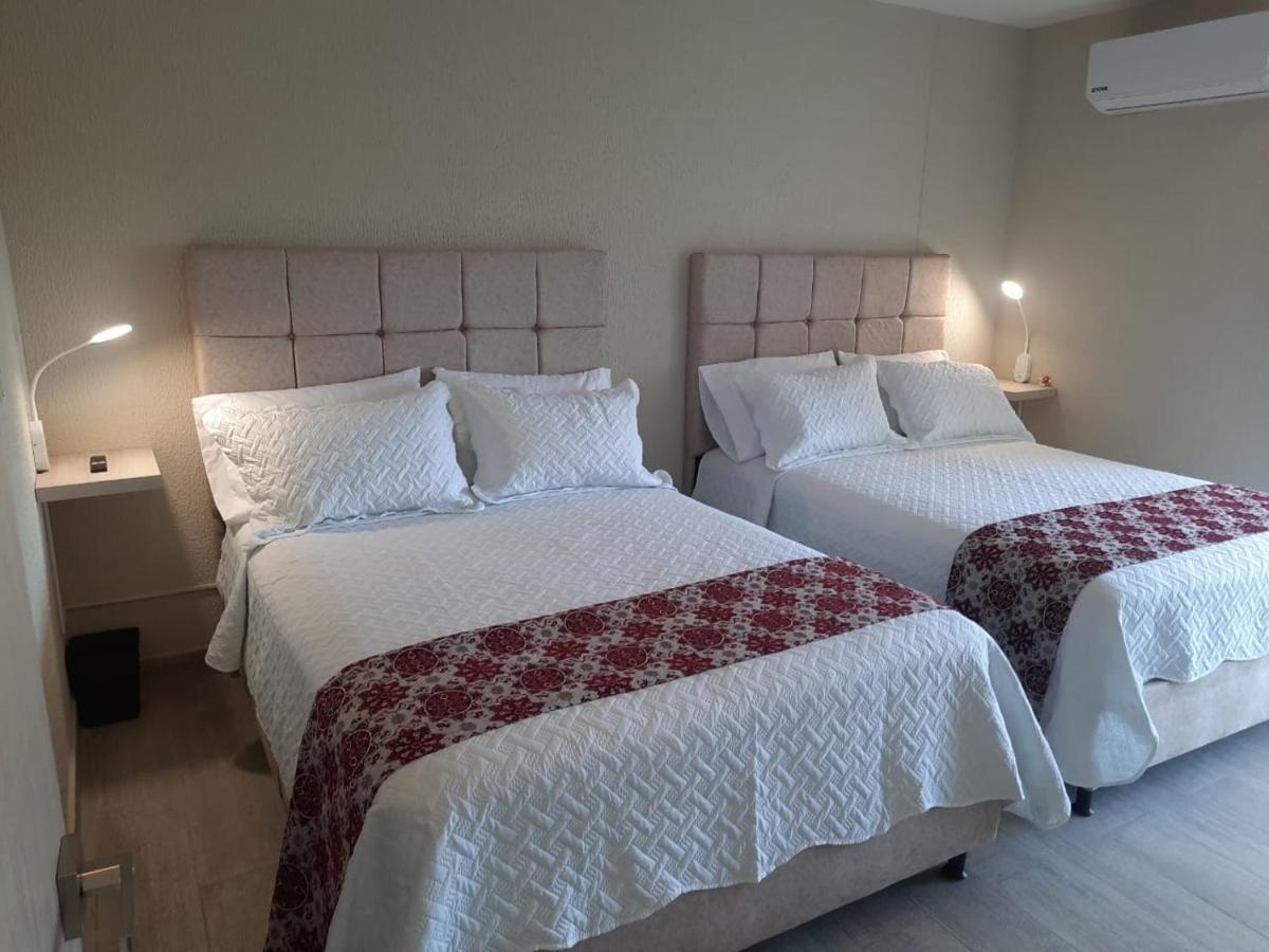 Dominique Cartagena, Beautiful 2 Bedroom Apartment Buitenkant foto