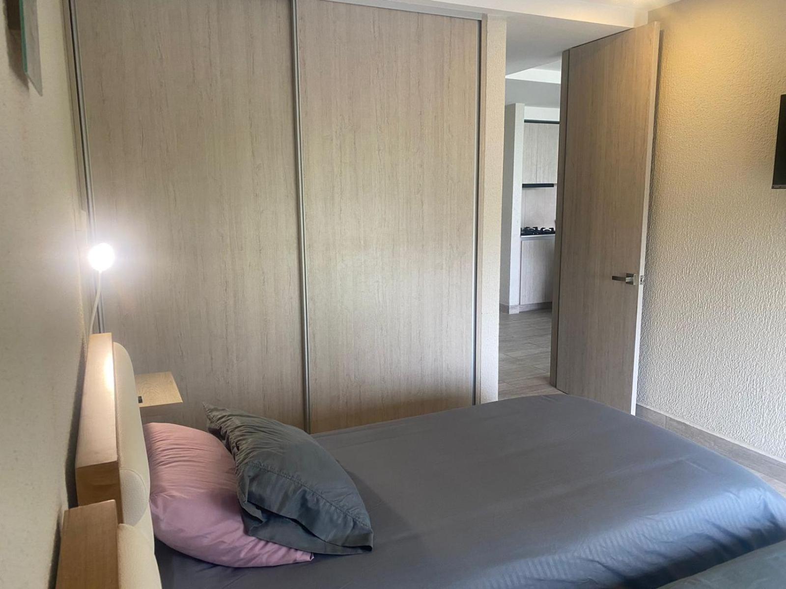 Dominique Cartagena, Beautiful 2 Bedroom Apartment Buitenkant foto