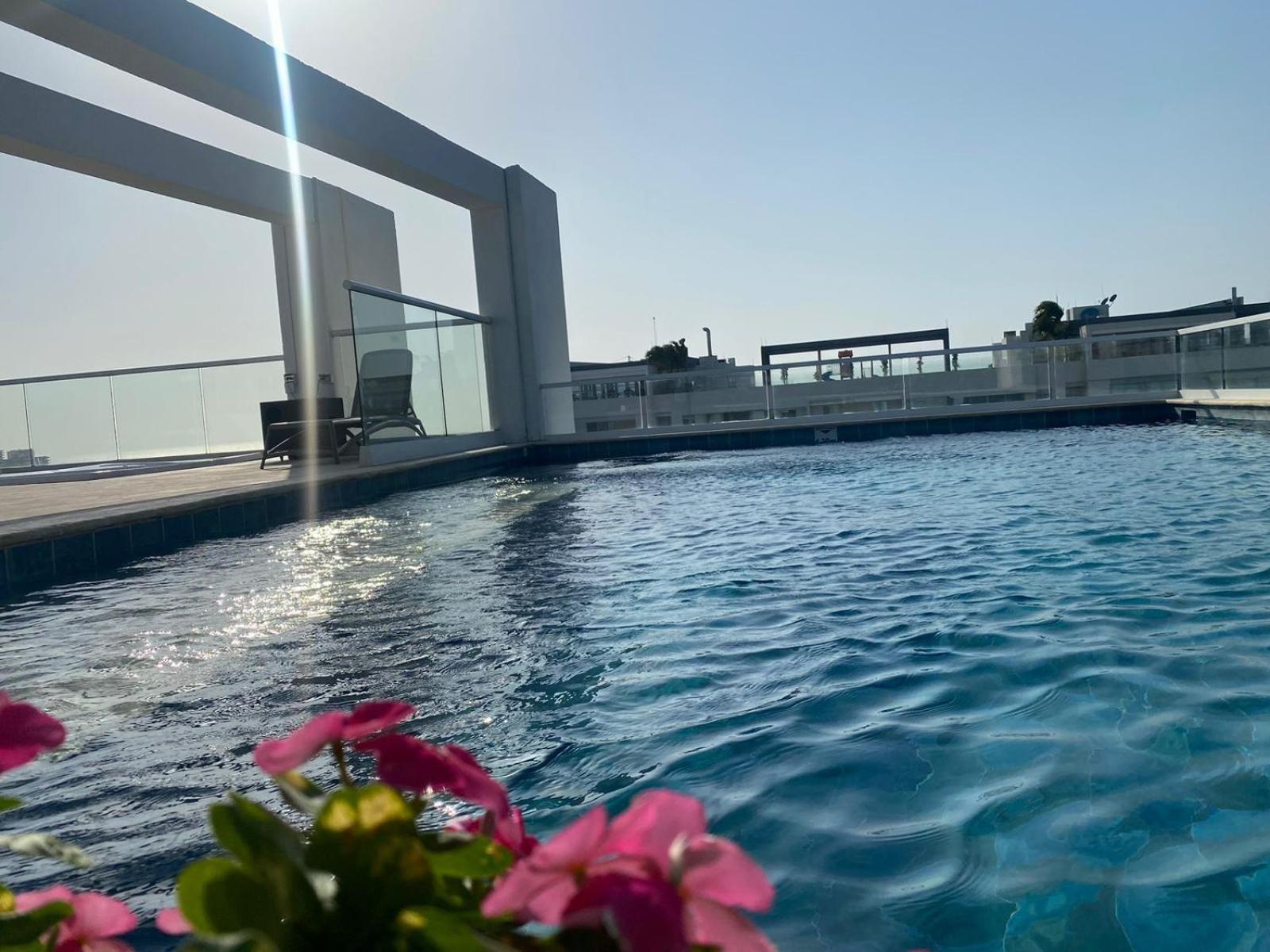Dominique Cartagena, Beautiful 2 Bedroom Apartment Buitenkant foto