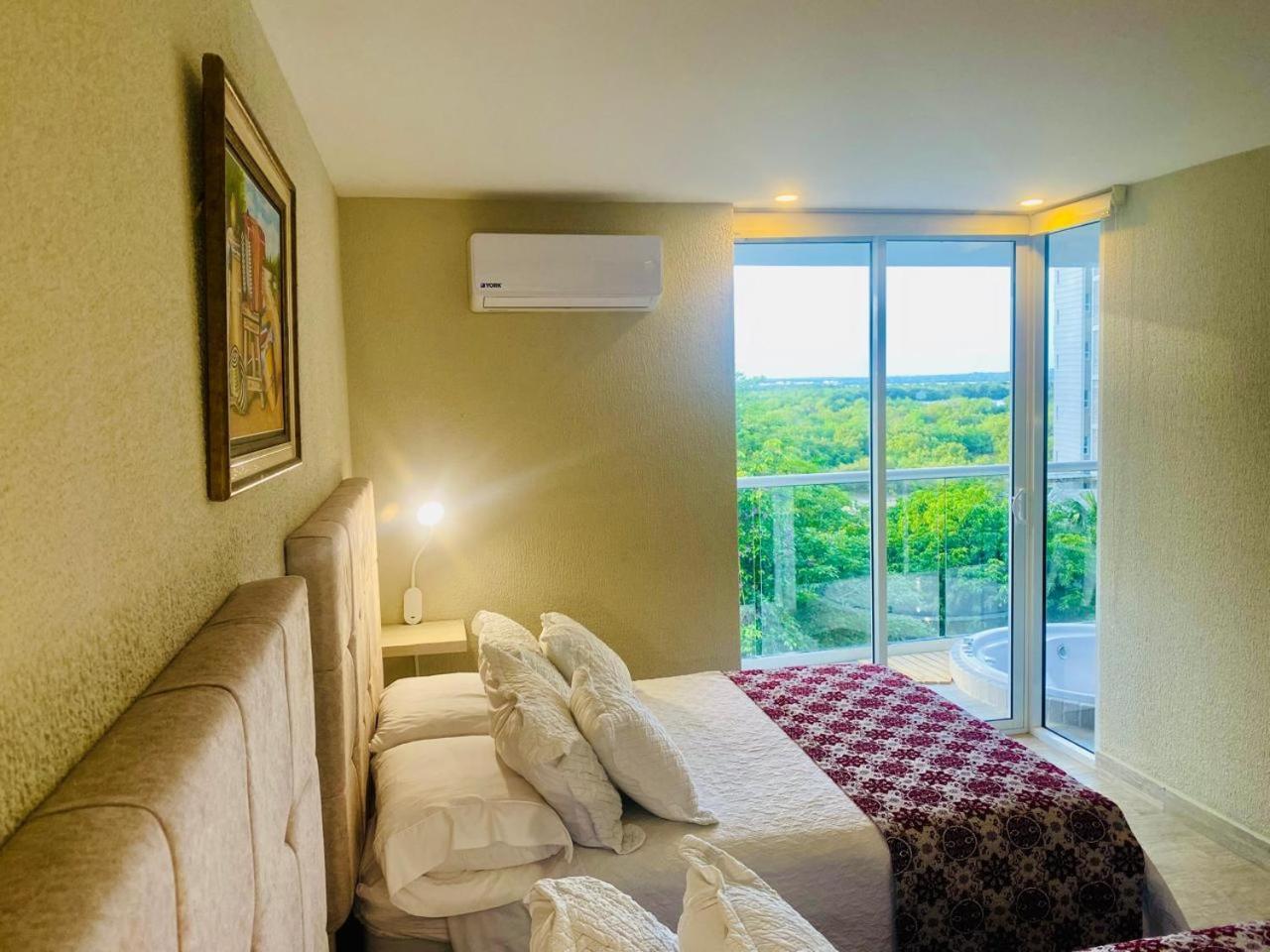 Dominique Cartagena, Beautiful 2 Bedroom Apartment Buitenkant foto