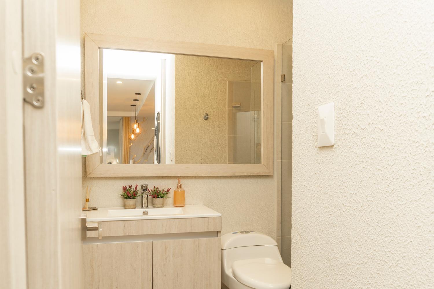 Dominique Cartagena, Beautiful 2 Bedroom Apartment Buitenkant foto